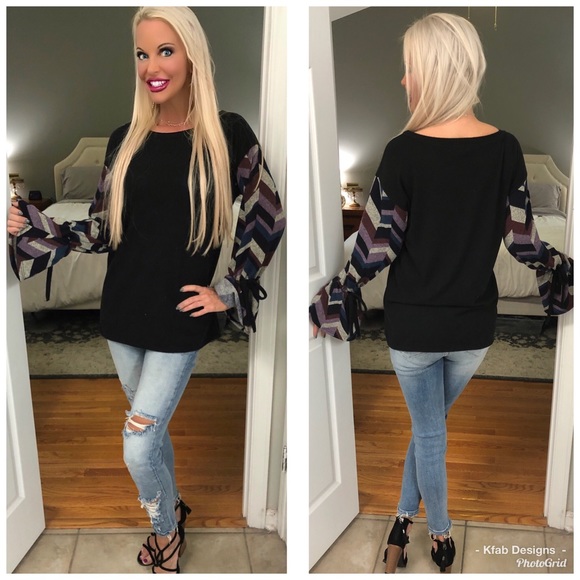 🛍LAST 2! ! Chevron Bell Sleeve Tie Top! - Picture 3 of 8